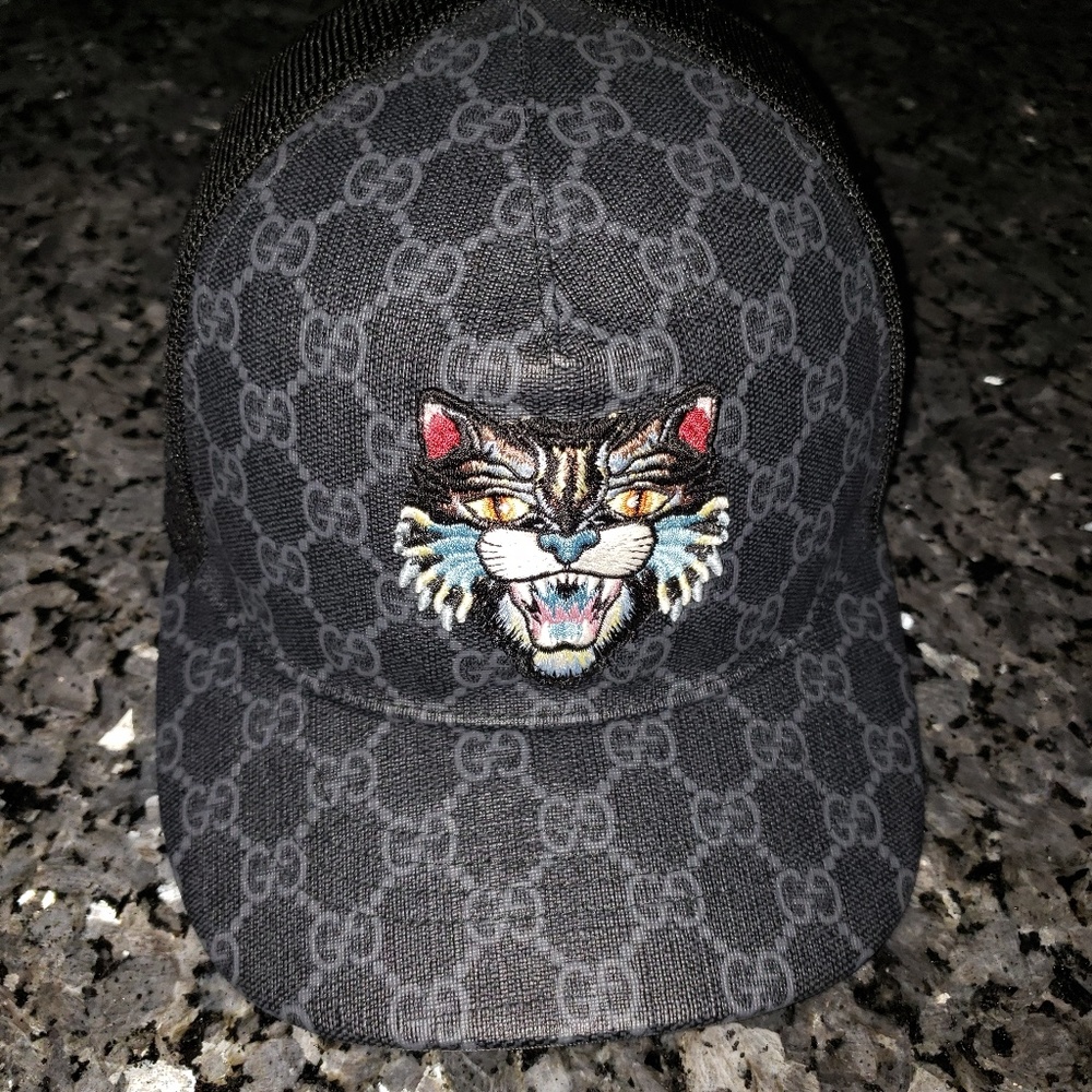 AUTHENTIC NWT Gucci Angry Cat Hat